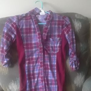 Cute button up plaid shirt